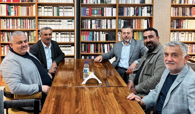 Nevşehir Milletvekili Özgün'den Sahaf Kafe Ziyareti