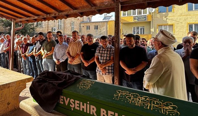Nevşehirli Emekli İmam Derviş Efe Toprağa verildi