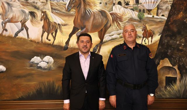 Başkan Arı, İl Jandarma Komutanı Çelik’i Makamında Ağırladı