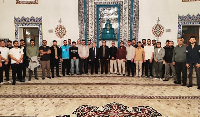 Nevşehir'de üniversite öğrencileri camide buluştu