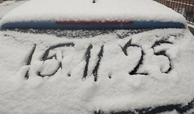 Meteoroloji uyarmıştı! Nevşehir'e lapa lapa kar yağdı!