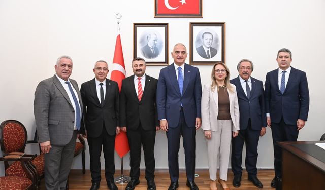 Kültür ve Turizm Bakanı Ersoy, Nevşehir Heyetini Kabul Etti