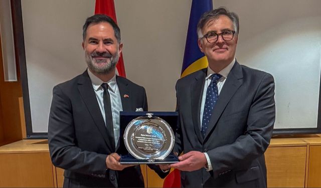 Mehmet Dinler’e Romanya–Türkiye Dostluğuna Katkı Plaketi