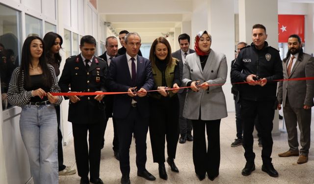 NEVÜ’de “4. Devreler Konuşuyor” Sergisi Gerçekleştirildi