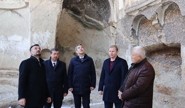 Kapadokya Alan Başkanı Aslanbay’dan Erdemli Vadisi ve Saray Manastırı’nda İnceleme