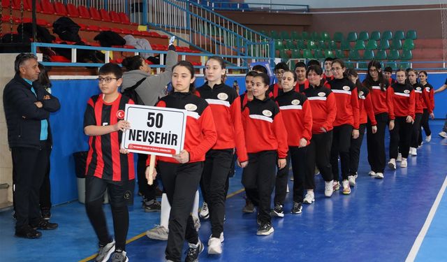 Okul Sporları Yıldızlar Hentbol Grup Müsabakaları Nevşehir’de Başladı