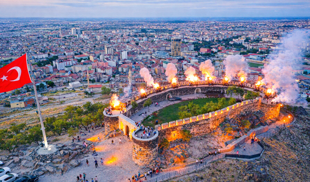 Nevşehir’de Ramazan Top Atışı ile Karşılandı