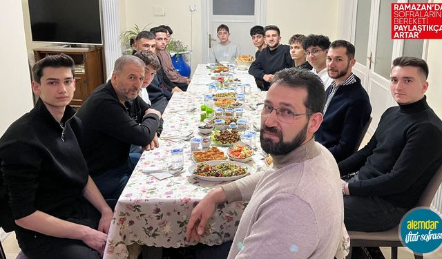 Nevşehir’de Öğrenciler Gönüllü Ailelerin Sofralarında İftar Açıyor