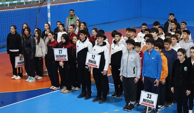 Okul Sporları Voleybol Genç A Yarı Final Müsabakaları Nevşehir’de Başladı
