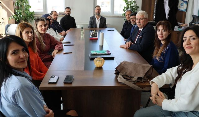 İl Müdürü Yazıcı Derinkuyu’da Öğrenci ve Öğretmenlerle Buluştu