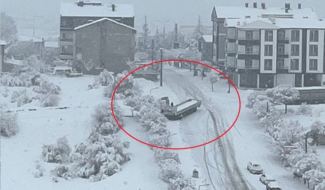 Nevşehir’de TIR Makasladı: İşte O Anlar!