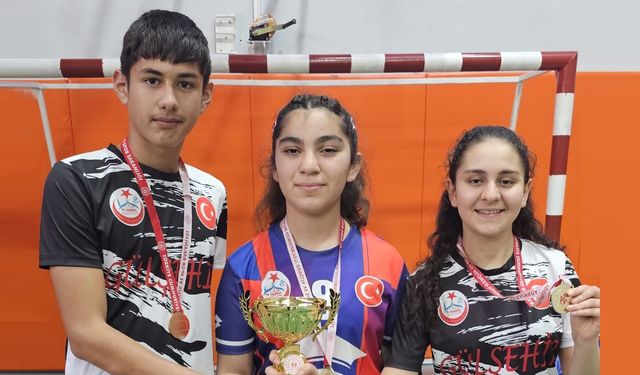Nevşehir’de Curling Zirvesi Gülşehir 15 Temmuz İHL’nin