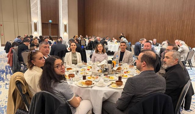 Nevşehir Sağlık Camiası Tıp Bayramı’nda İftar Sofrasında