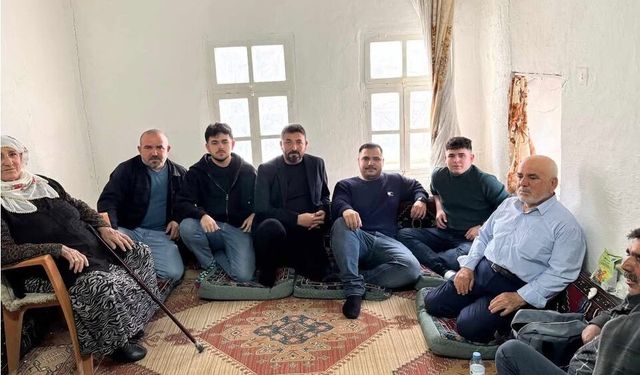 Oğulkaya Köyü Muhtarı Bayramda Tüm Haneleri Ziyaret Etti