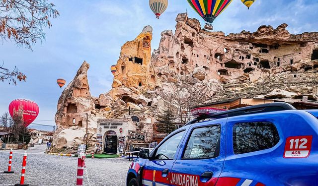 Peri bacaları arasında güvenlik nöbeti: Jandarma