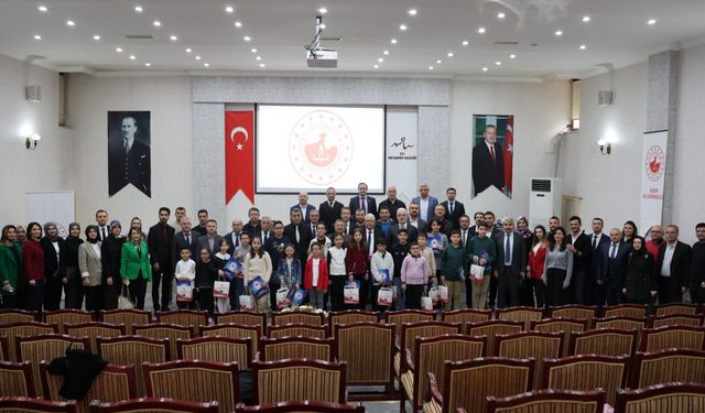 Nevşehir Okuyor Projesinde Simya Koleji Farkı