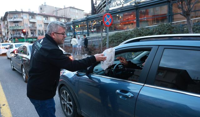 Nevşehir’de Yolda Kalanlara İftar İkramı