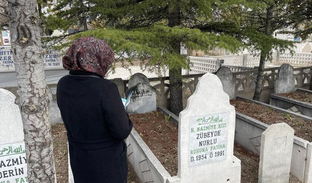 Nevşehir’de arefe günü mezarlıklar doldu taştı!