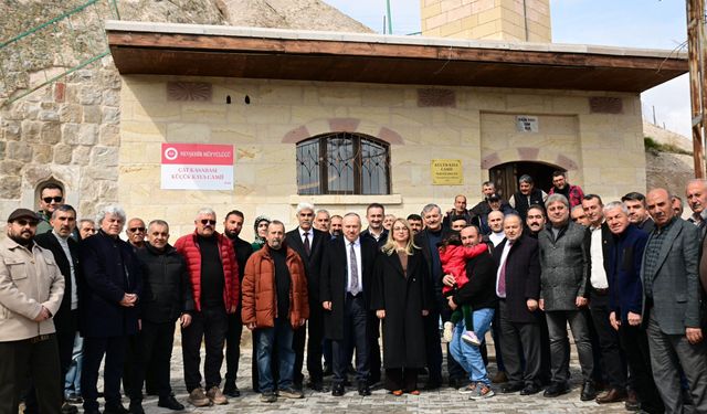 Çat Küçük Kaya Camii yeniden ibadete açıldı