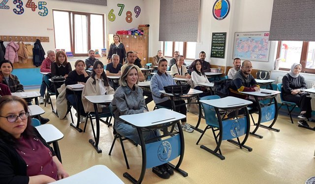 Altınyıldız’da Veli Toplantısına Yoğun İlgi