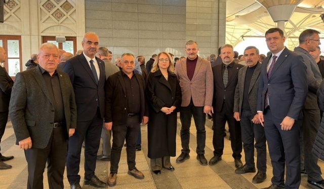 Nevşehir MHP Heyeti, Yalçın Ailesinin Acısını Paylaştı