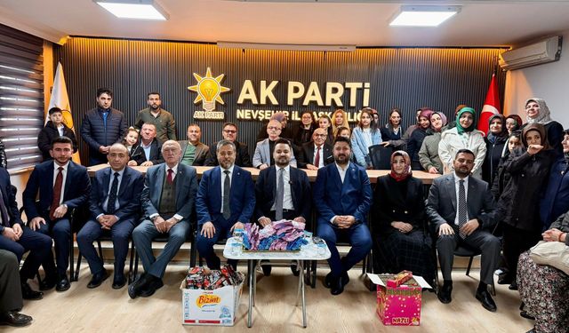 AK Parti Nevşehir teşkilatı bayramlaştı
