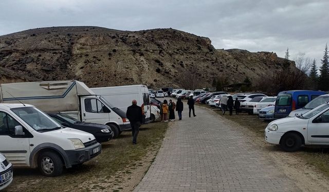 Sarıhıdır’da Asırlık Bayram Geleneği: Mennecim