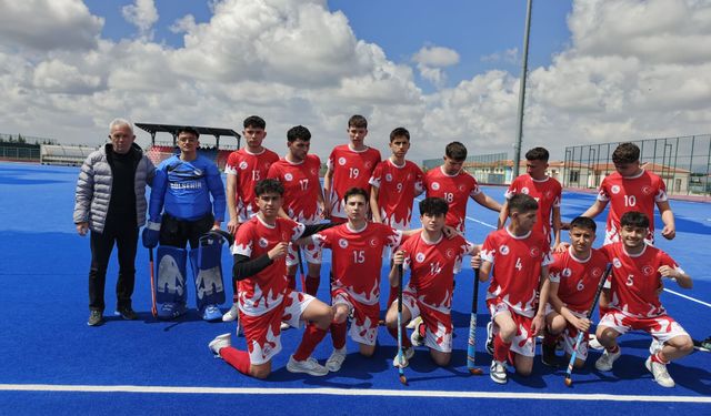 Nevşehir’in Gururu: Gülşehir ŞHS Çetinkaya Lisesi Hokey Gençleri Final Grubunda