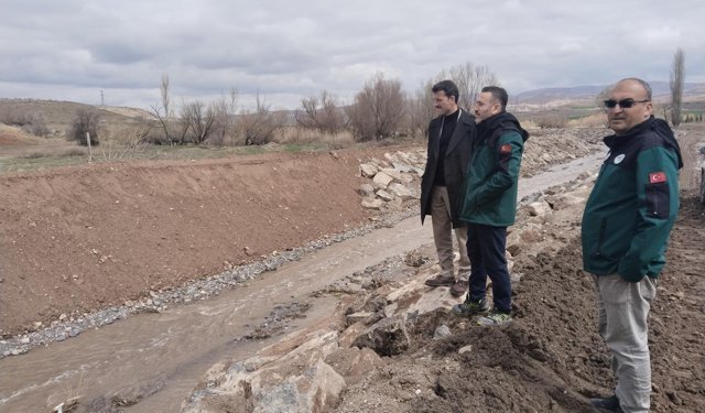 Nevşehir Karaağaç Deresi’nde Islah Çalışmaları Sürüyor