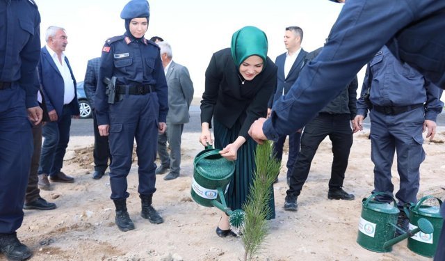 Şehitlerin Hatırası Derinkuyu’da Yeşeriyor