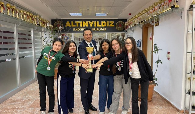 Altınyıldız İlköğretim Kurumu Satrançta Türkiye İkincisi Oldu