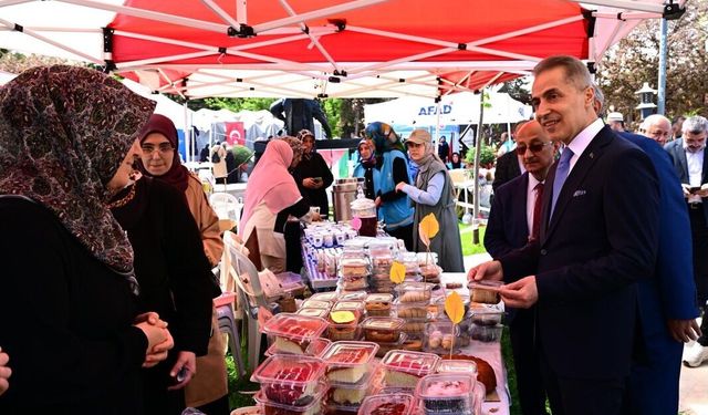 Nevşehir’de Gazze İçin Hayır Çarşısı Kuruldu