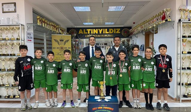 Altınyıldızlı Minik Kramponlardan Büyük Başarı