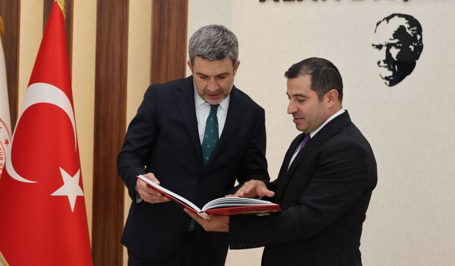 Aslanbay, Azerbaycan Büyükelçilik Müsteşarını Ağırladı