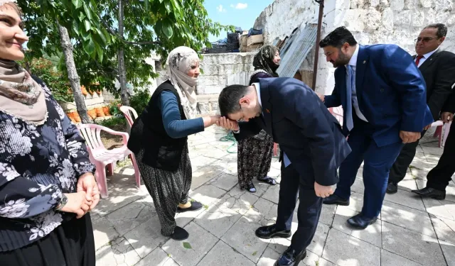 Akın Gürlek’ten Ayvalı’da Gönül Ziyaretleri