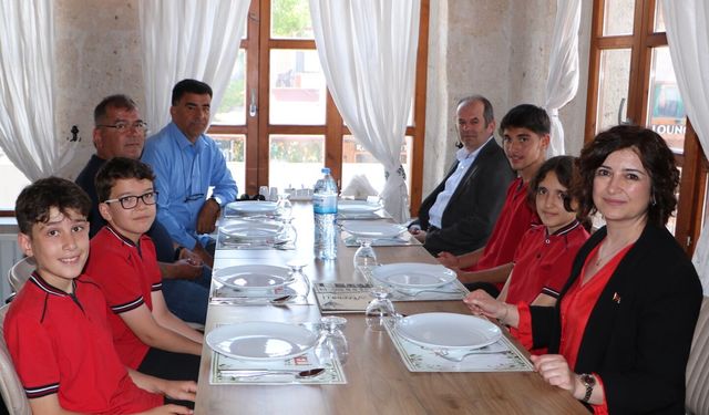 Uçhisar’da Bursluluk Başarısı Ödüllendirildi