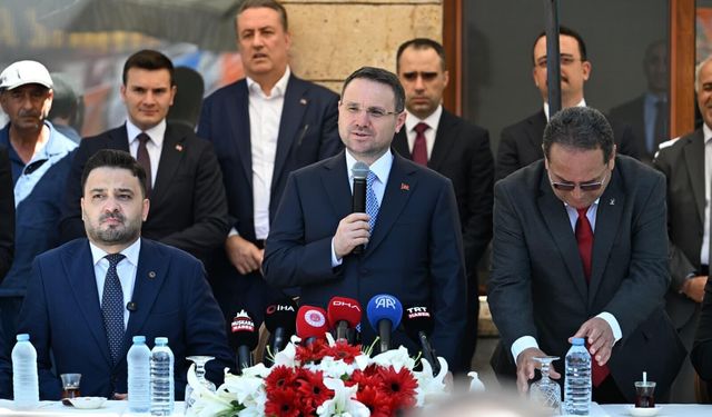 'Bir kardeşiniz olarak her zaman yanınızdayız'