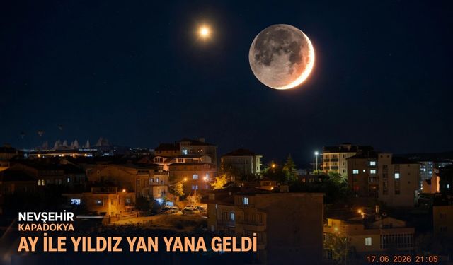Nevşehir Kapadokya semalarında hilal ve yıldız buluştu