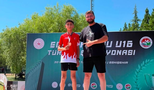 Nevşehirli Genç Atlet Hüseyin Efe Ertaş Türkiye Şampiyonu Oldu