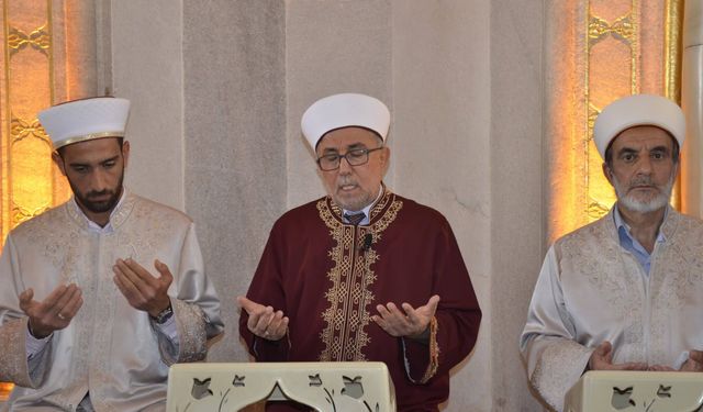 Kurşunlu Camii'nde Şehitler İçin Dualar Edildi