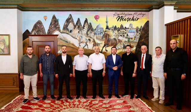 Esnafın Sorunları Başkan Arı ile Masaya Yatırıldı
