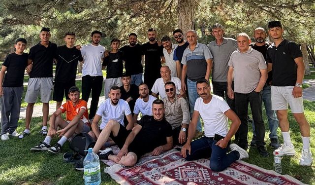 Özlücegücü Spor Kulübü Sezonu Piknikle Noktaladı