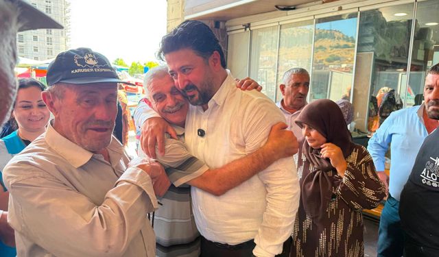 Emre Çalışkan'dan Kapalı Pazar Yeri'nde Üye Standına Ziyaret