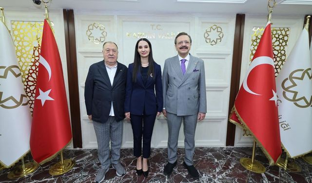 Mardin’de Nevşehir Sohbeti! Parmaksız ve Karaalioğlu Buluştu