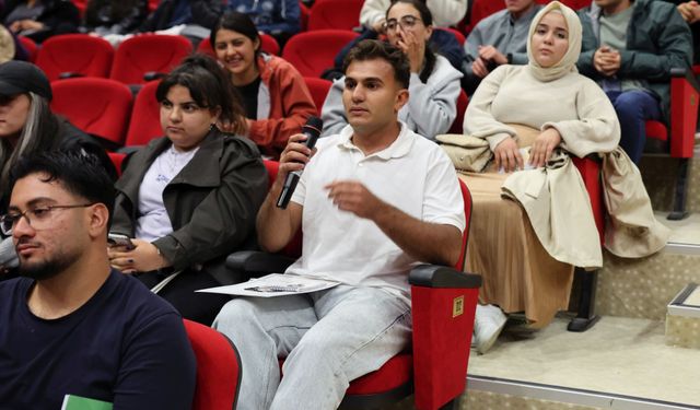 Rektör Aktekin, Nevşehir İlçelerinde Öğrenim Gören Öğrencilerle Bir Araya Geldi