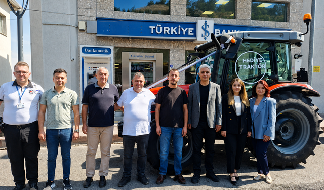 Nevşehirli Çiftçiye İmece Kart Çekilişinden Traktör Çıktı