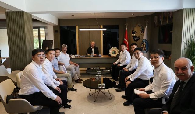Çinli Gazi Heyetinden Avanos Belediye Başkanı Sarıtaş’a Ziyaret