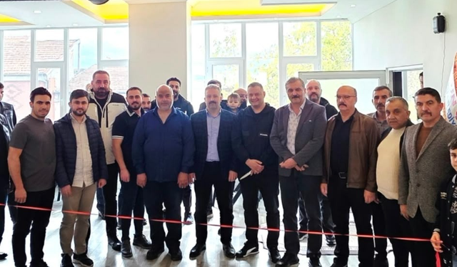 Kaymaklı’da Yeni Buluşma Noktası: Nazar Cafe Açıldı
