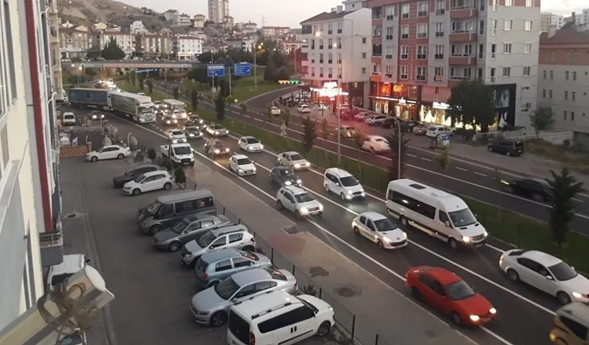 Nevşehir'de trafik kaldırmıyor! Yeni çevre yolu şart!