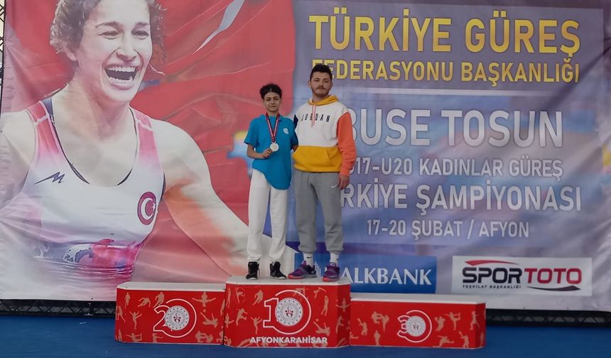 Nevşehir Belediyespor'lu Çelik milli takıma seçildi